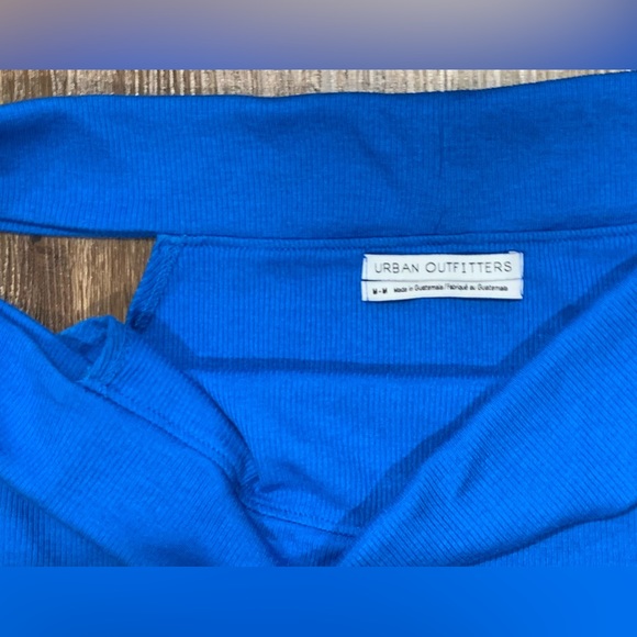 Excellent Condition, Urban Outfitters Royal Blue Off Shoulder Crop Top, Sz M - Picture 3 of 5